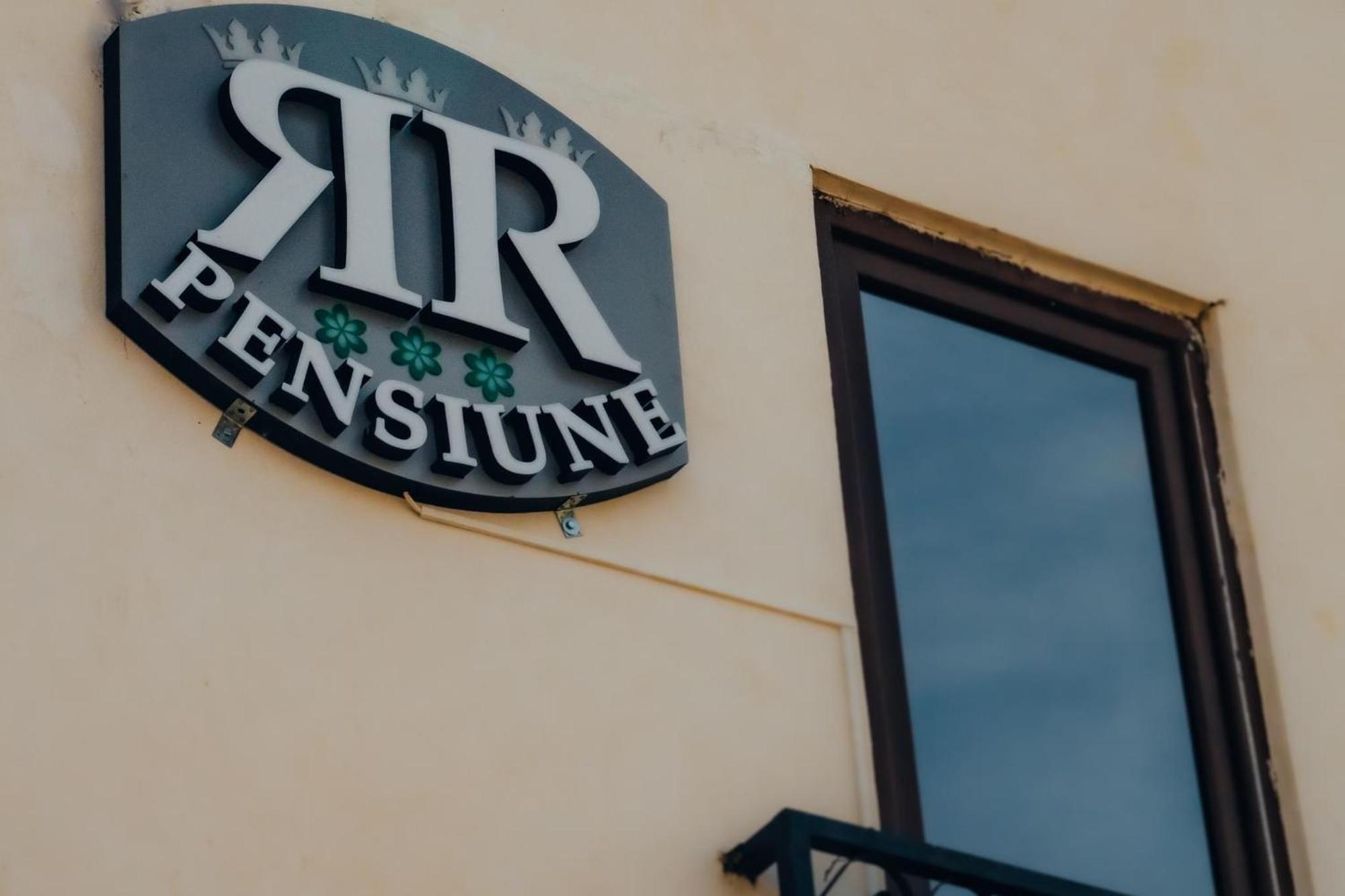 Pensiunea R&R Bailesti Exterior foto